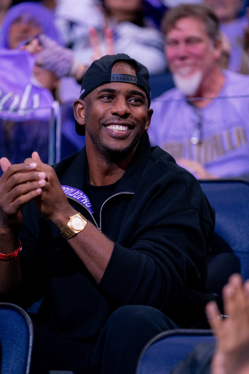 valkyries's tweet photo. This is Paulhalla ⚔️

Welcome @CP3 🤝 https://t.co/zSadpOHz8K