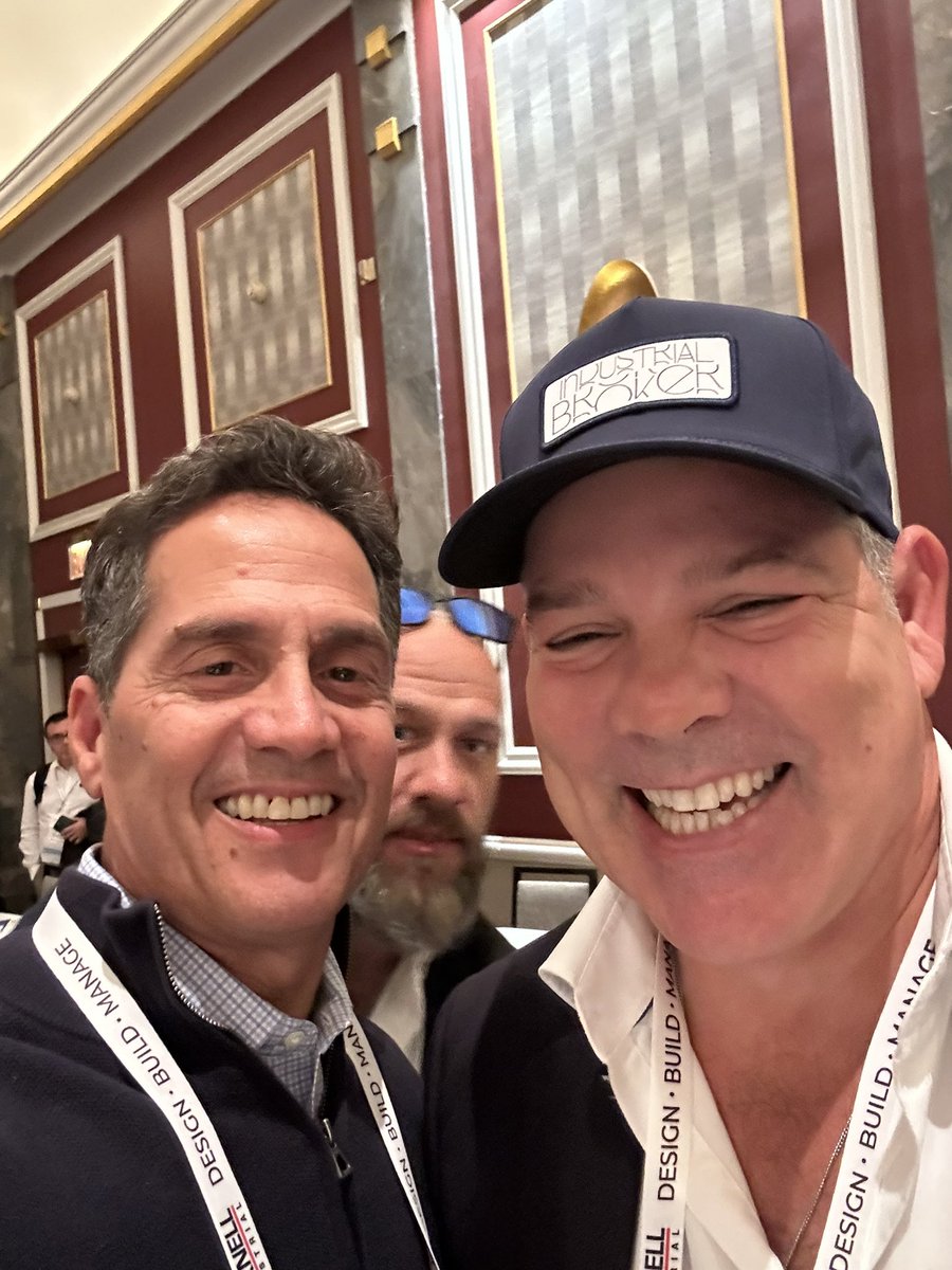 MassimoGroup's tweet photo. Great first day at @sior conference seeing many of our amazing Massimo Members/ Coaching clients and friends https://t.co/2NJoKcXAgA
