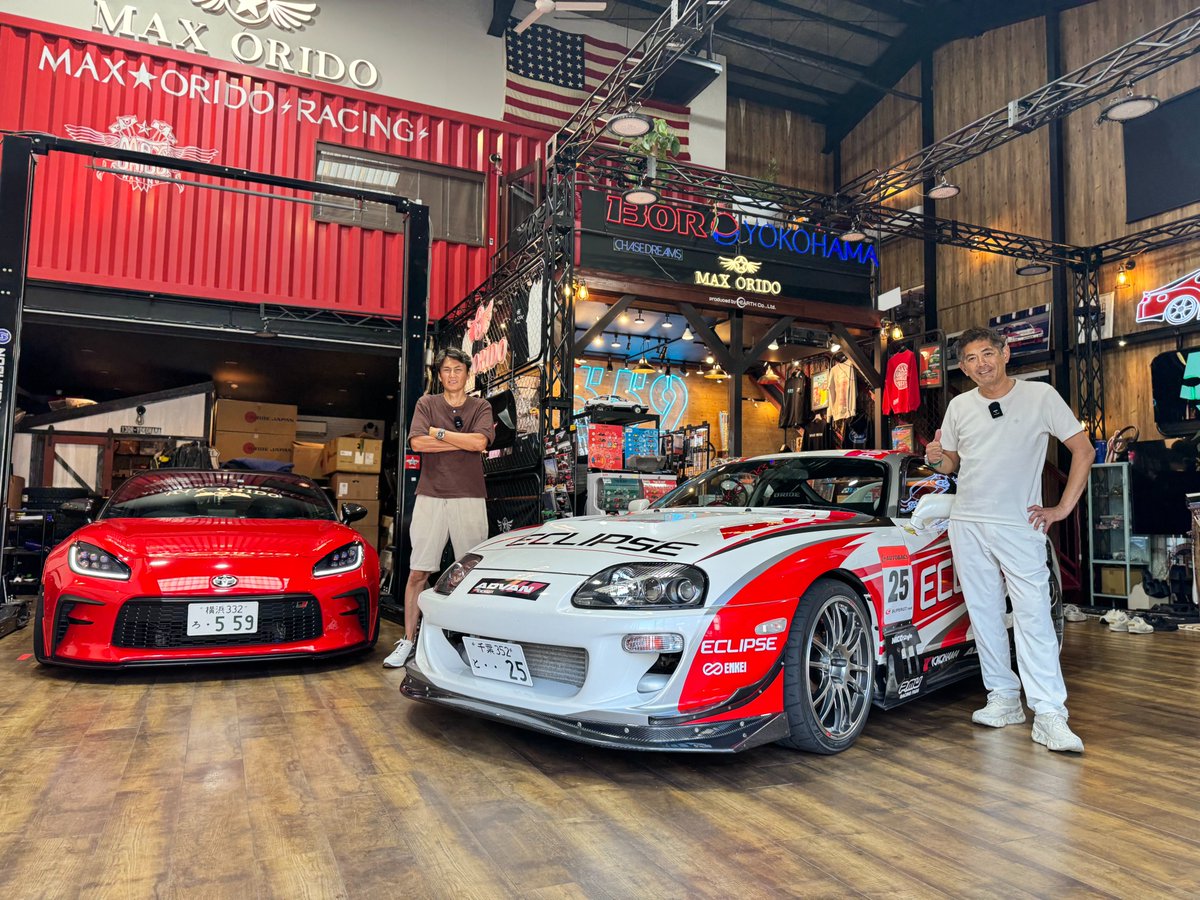 CARPRIMEJPN's tweet photo. 遂に、MAX ORIDOこと織戸学選手がSUPER GTからの引退を発表されました。🏁
CARPRIMEでは、5年以上レギュラー出演して頂き数々の名場面を作って頂きました。普段は明るく、笑顔の場面が多いですが、いざヘルメットを被ると、鋭い眼光と共にボルテージを上げ、全開で車を走らせる姿は見るものを圧倒させる迫力がありました。
初参戦された1996年の全日本GT選手権時代から30年間、GT300クラスでは2度のシリーズチャンピオンを獲得、GT500クラスでは2度の優勝と数々の表彰台...ヨコハマタイヤの看板ドライバーとして最後までSUPER GTドライバーを真っ当される勇士を是非、現地観戦される方は目に焼き付けてください💪
