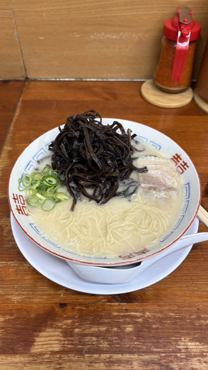 Lx1Hu's tweet photo. イカ1人で全部食べた https://t.co/k3NKw8oLQz