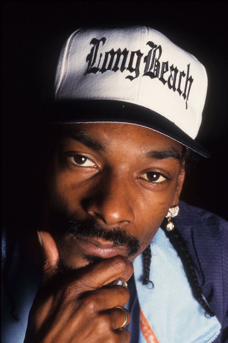 RapWikip's tweet photo. Happy birthday to Snoop Dogg, he turns 55 today 🎈 https://t.co/rz3KEiFvFT