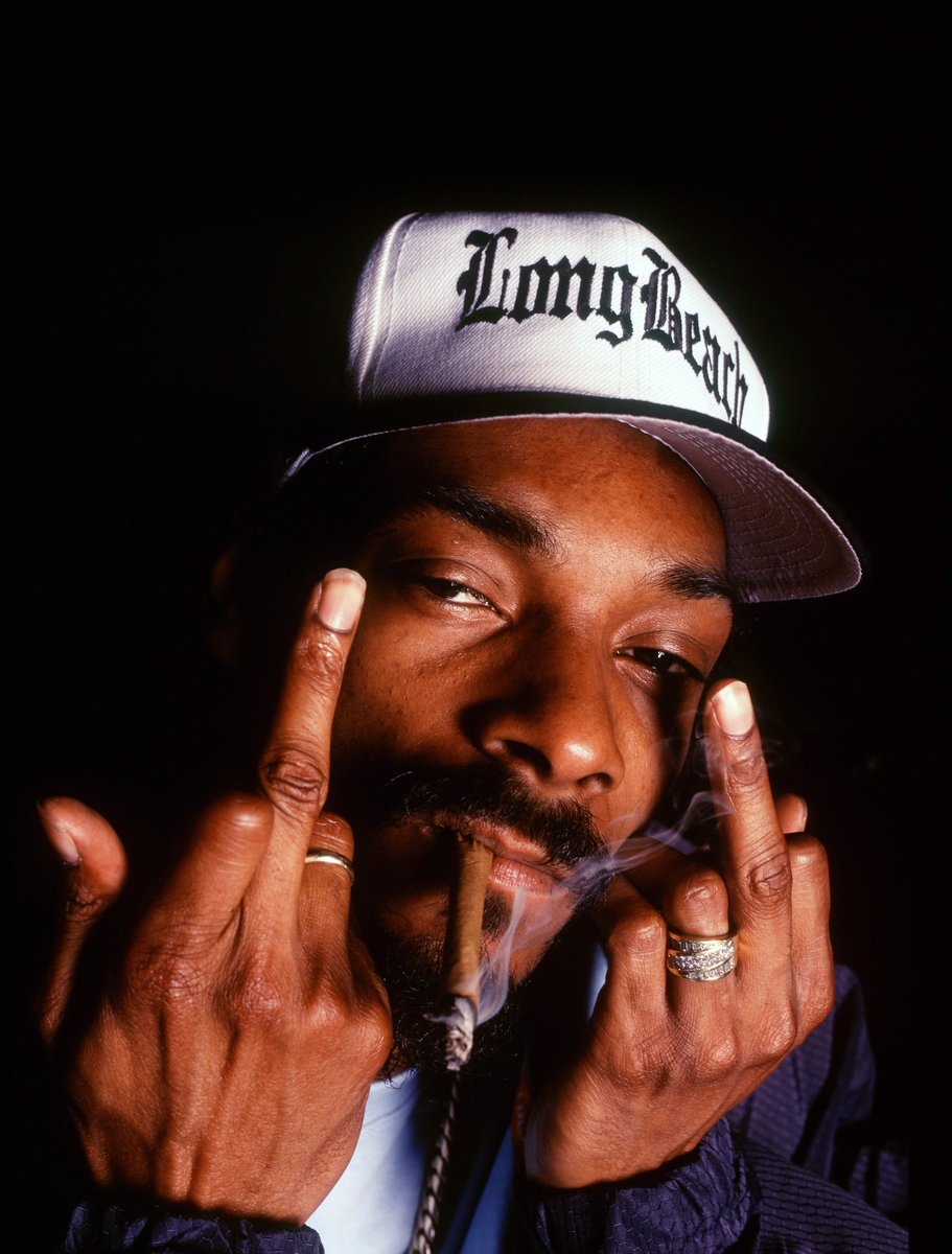 RapWikip's tweet photo. Happy birthday to Snoop Dogg, he turns 55 today 🎈 https://t.co/rz3KEiFvFT