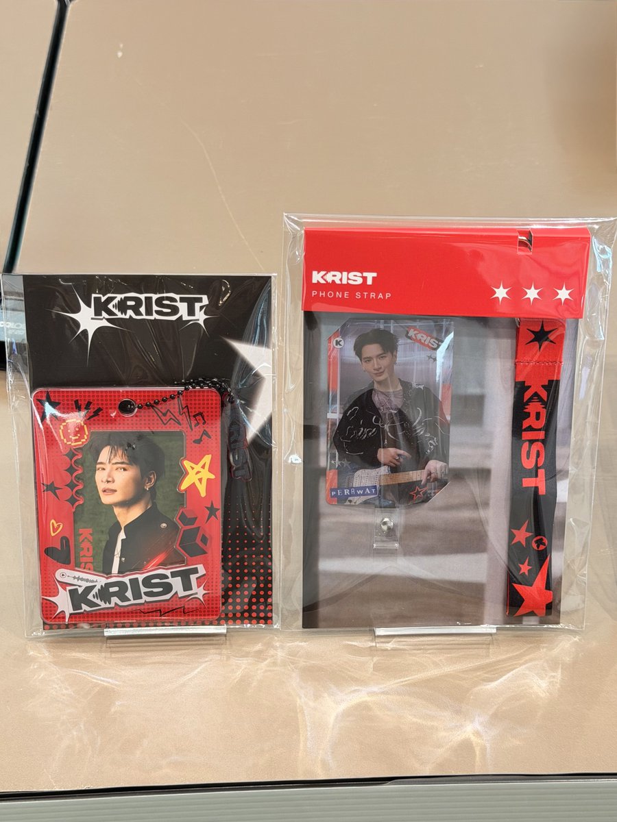 GmmtvShop's tweet photo. ทุกคนอย่าลืมแวะมาช้อป Official Merchandise สุดเท่ ในงาน KRIST ‘SILHOUETTES’ Listening &amp; Birthday Party กันด้วยน้า

GMMTV OFFICIAL MERCHANDISE BOOTH
10:00 AM onwards
ICONSIAM HALL, 7th Floor ICONSIAM

#KRIST1stAlbumBDparty
#KristPerawat
#RISERMUSIC
#GMMTV https://t.co/axySg1d0Rk