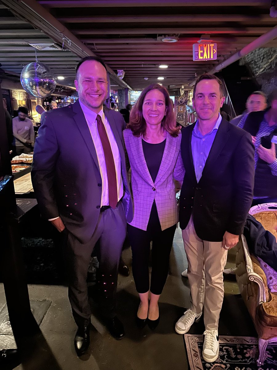 wildstein's tweet photo. Rebecca Bennett was a draw Hudson County tonight at a fundraiser hosted by Jersey City Mayor James Solomon and Rep. Rob Menendez.  
@RebeccaForNJ07 @SolomonforJC @RobMenendez4NJ https://t.co/CgYhQsKS9p