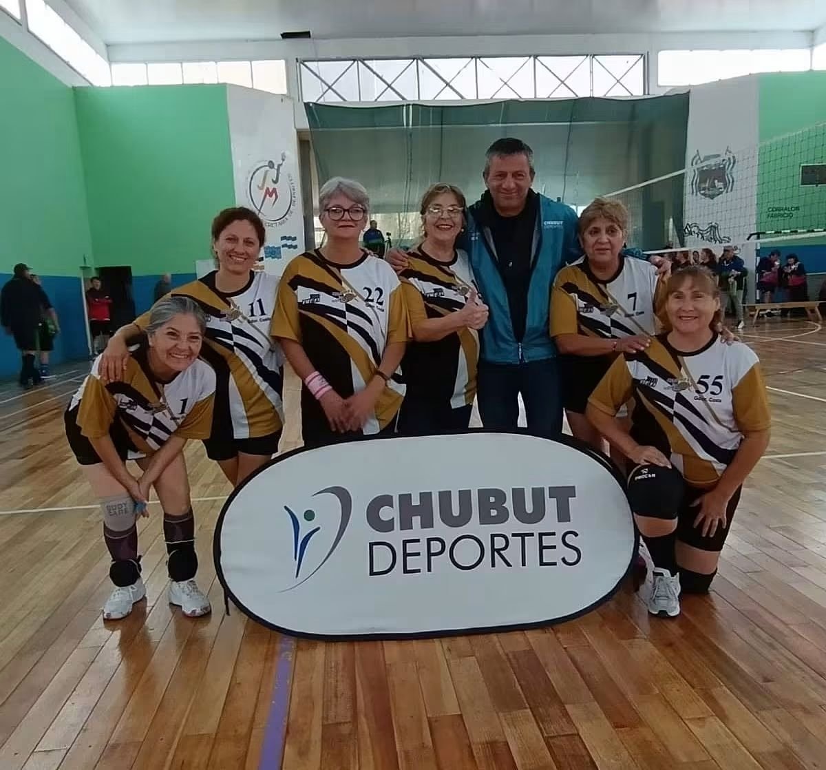 MCSERON's tweet photo. @chubutdeportes_ #Newcom
José de San Martín celebrará su aniversario con un importante torneo de Newcom 🏐 

Del viernes 6 al domingo 8 de noviembre, la histórica localidad de José de San Martín será el epicentro del Newcom regional ...
💻👇
https://t.co/cRAs3W8aUc https://t.co/wGM81GlBKM