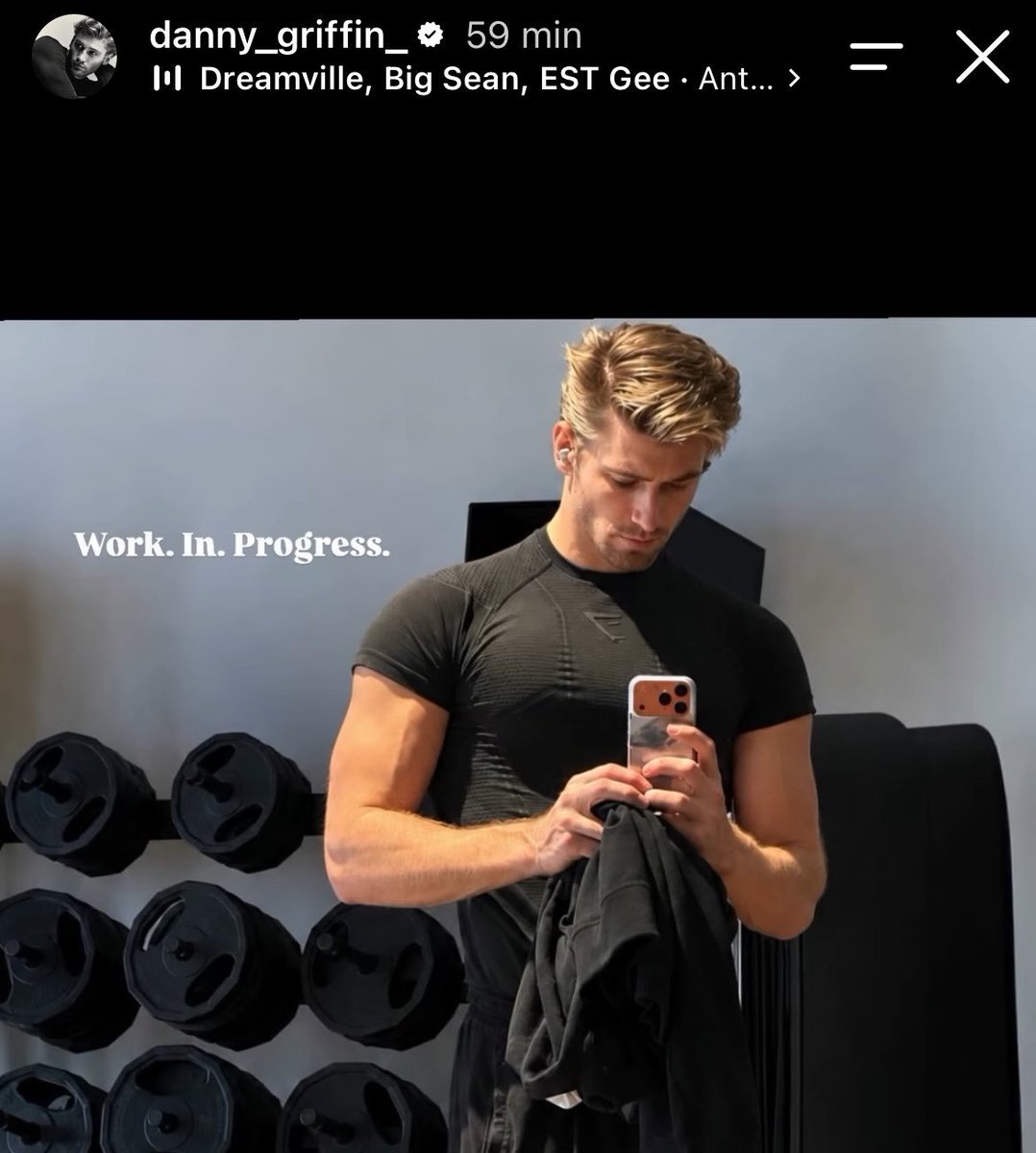 watchingirl's tweet photo. guys this is very serious https://t.co/rdTP026FkC