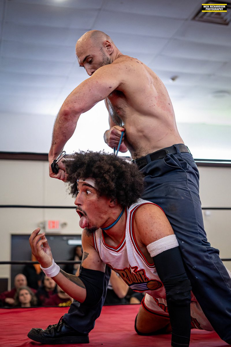 RumbleBunny777's tweet photo. ๐โค๏ธโ๐ฉน๐ฉธ
Love will make you do some crazy things.. @SLADEISALIVE @GCWrestling_ #JCWNightmare
๐ธ: @NickNrichard https://t.co/OFMcNwKvJp