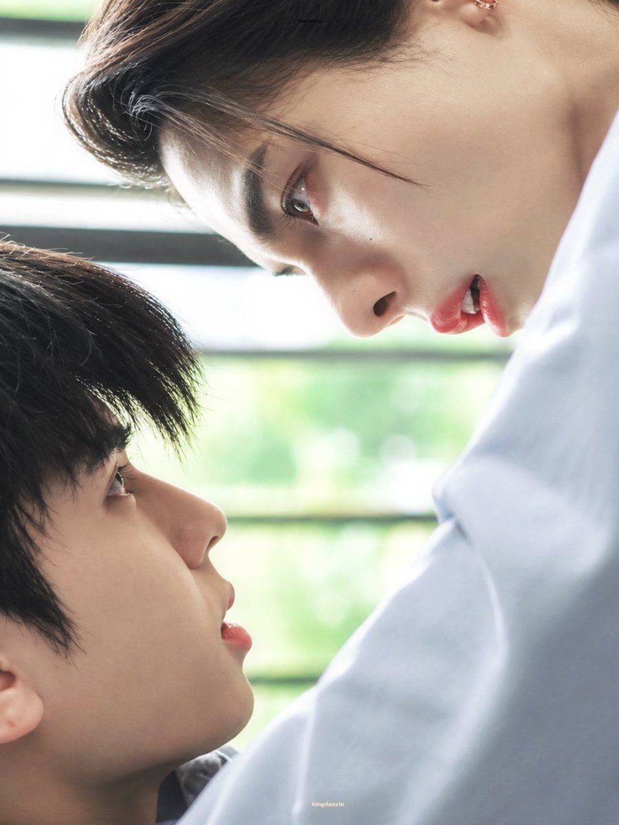 staryueyue02's tweet photo. พวกเราดูแค่หยกอิงตีกันก็พอคับ อย่าตีกันเองเลย ไปช่วยกันตีหยกดีกว่า พี่อิงสวยขนาดนี้ กล้าต่อยเค้าได้ไง 😞

#foolinlove #BankArtit​ #Copterntp #copterbank https://t.co/mXofaQU9fE