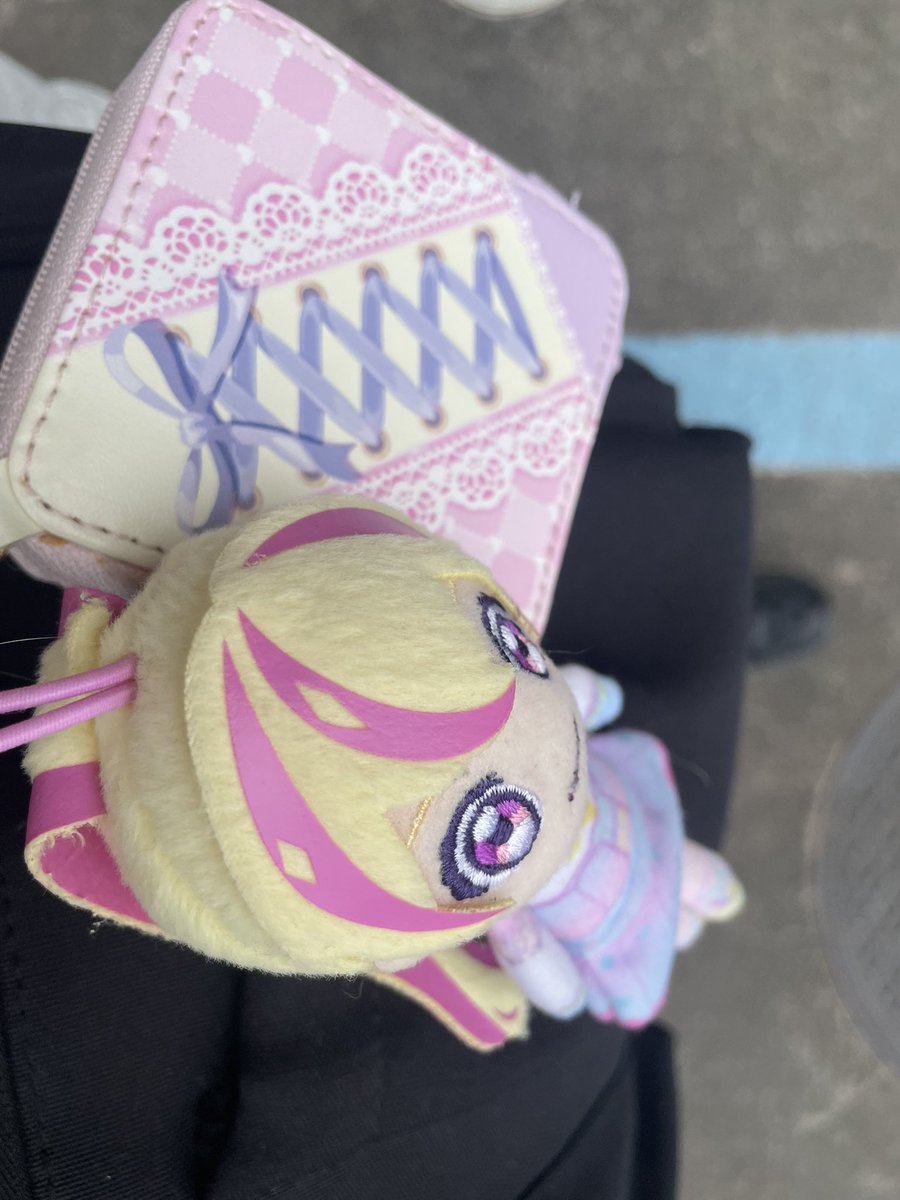 new_ayaya39's tweet photo. アンコールやってますように🙏✨！！
(ハナちゃんと共に👍) https://t.co/imEKHvbTqF