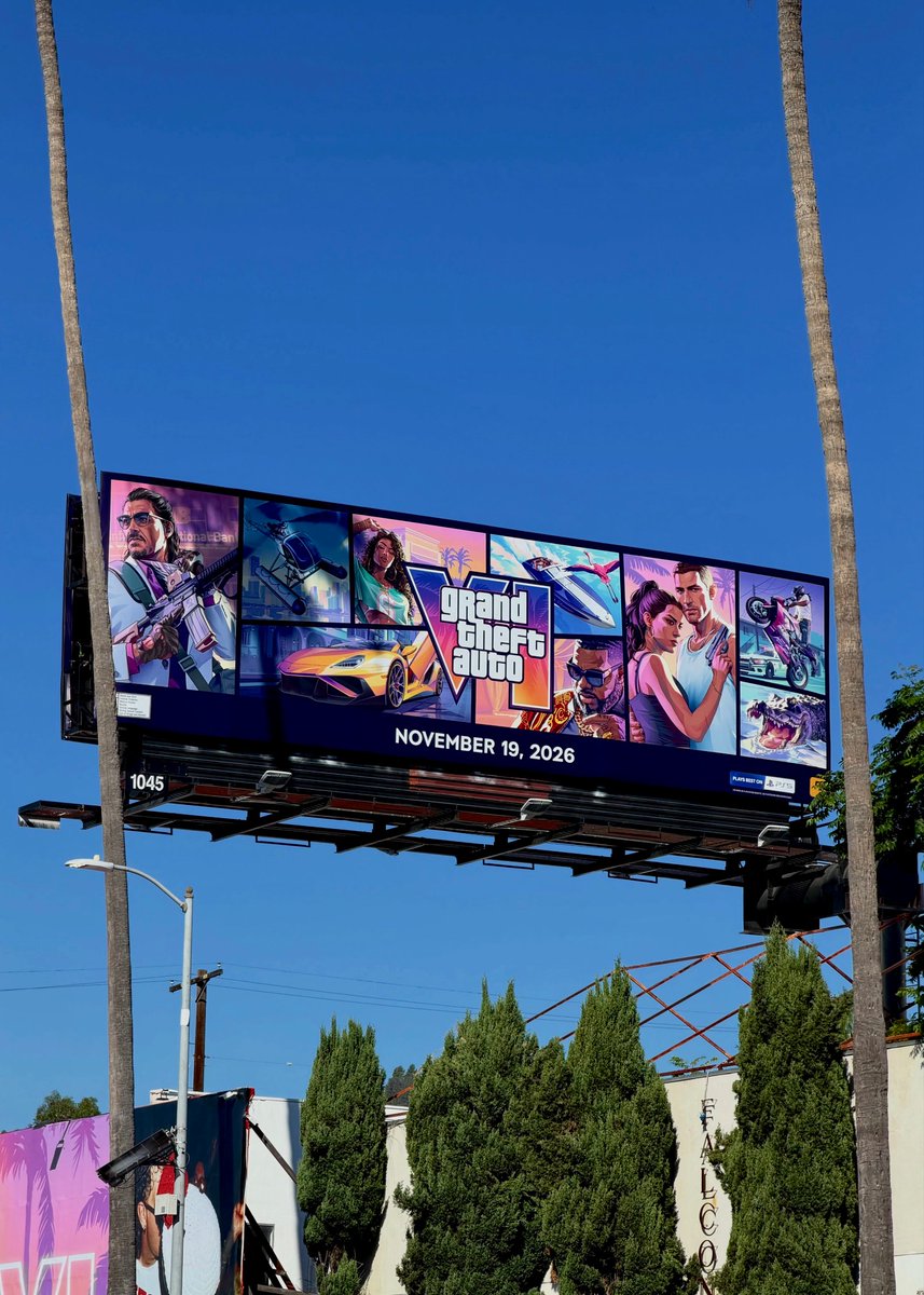 GTAVI_Countdown's tweet photo. A new look at the other side of the banner and billboard in Los Angeles. Just incredible.

(via IG/retrogamingdays) https://t.co/d0B2xKjWfg