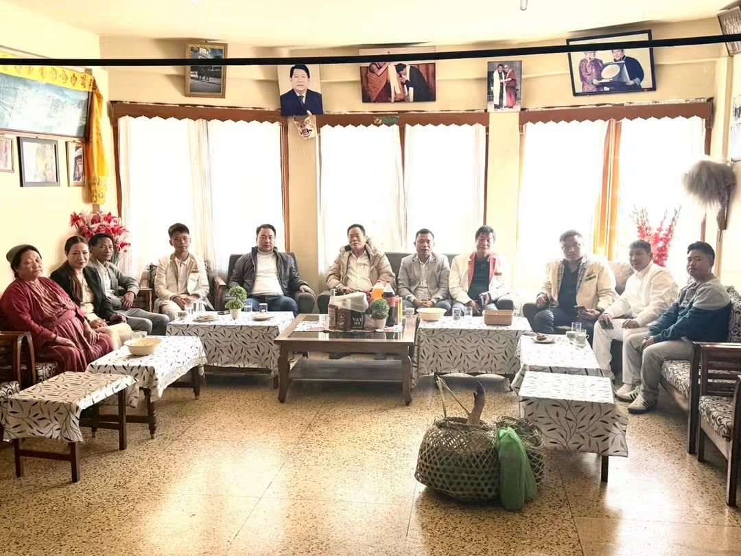 tsetenchombay's tweet photo. It was a pleasure to be visited by former Doimukh MLA, Shri @tanahalitaraBJP and BJP Kisan Morcha District President Shri Laji Panye Ji, along with their team, here at Tawang yesterday.

It was wonderful to catch up, exchange views, and strengthen our bonds of friendship and mutual respect.

My sincere thanks to Tana Hali Tara Ji, Laji Panye Ji, and the entire team for taking the time to visit.