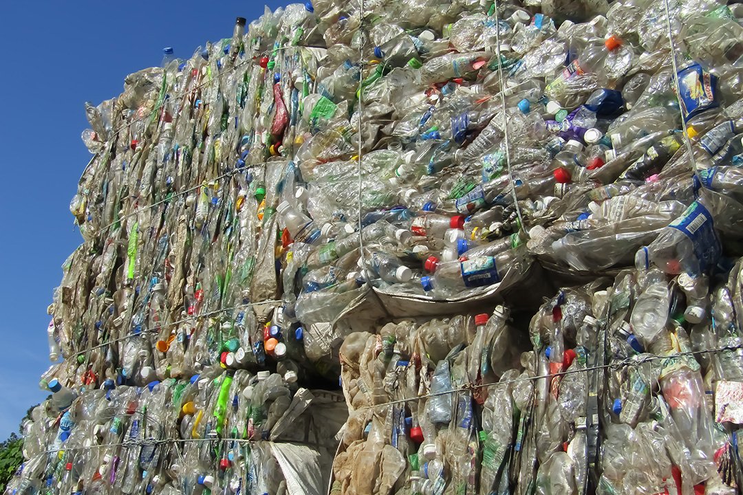 Bond4Waste's tweet photo. National bale prices for October show gains in HDPE and PP, fresh pressure on PET, and fiber well above last year.

Here's what the numbers mean for MRFs, haulers with recycling contracts, and anyone pricing a processing agreement: https://t.co/0vrqwI3zym https://t.co/w2k7bGZnD1