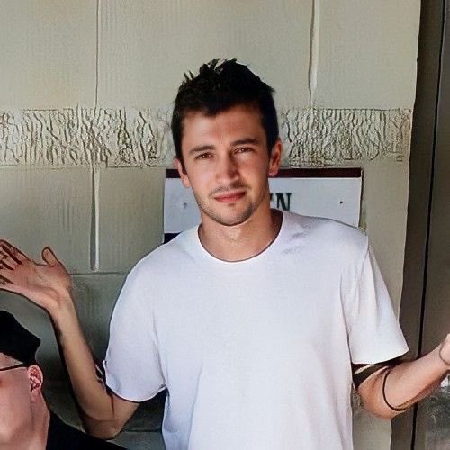 plompim's tweet photo. estas fotos de tyler despiertan algo en mi, no estoy segura si me gusta el o quiero ser el🕺 https://t.co/iEmA3rfTkO