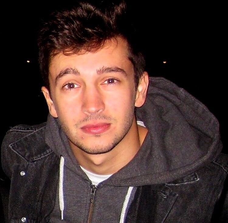 plompim's tweet photo. estas fotos de tyler despiertan algo en mi, no estoy segura si me gusta el o quiero ser el🕺 https://t.co/iEmA3rfTkO