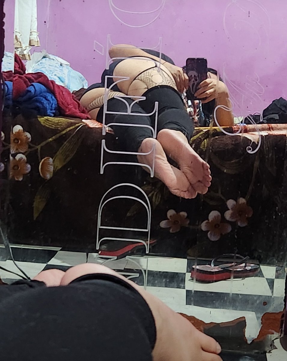 Goticcx's tweet photo. En mi grupo de Telegram les dejé video bañada en eceite🤤 https://t.co/G8r0mkIpbg