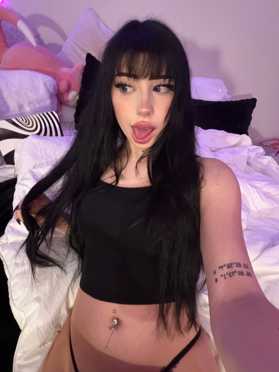 dntstalkmebby's tweet photo. asking icecream face 🍦🤍 https://t.co/1zbv7Jwcgw