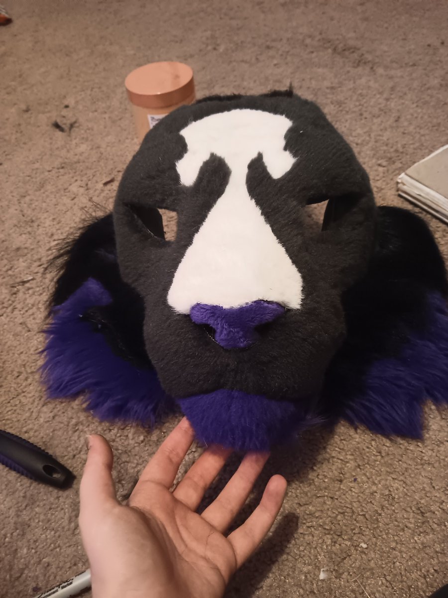 Greyedmorals's tweet photo. Ramattra fursuit wips:

He has fur! And a fully painted face plate. So excited to get the LEDS and back of the head sorted, if I work hard maybe ill be done by the weekend... https://t.co/4lji3STbCy