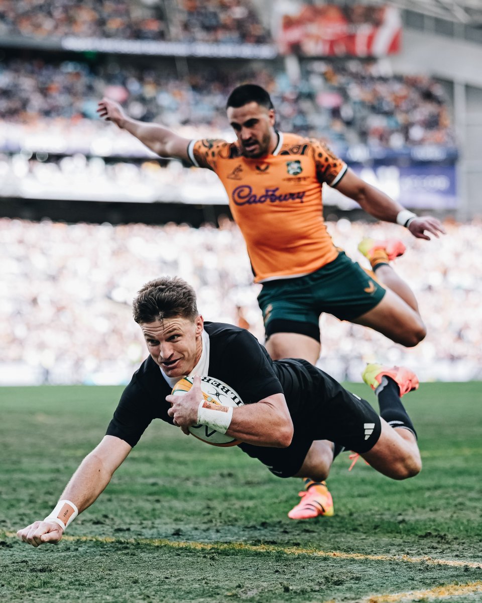 AllBlacks's tweet photo. Beauden Barrett appreciation post 💌 https://t.co/qvqqb0iu1e