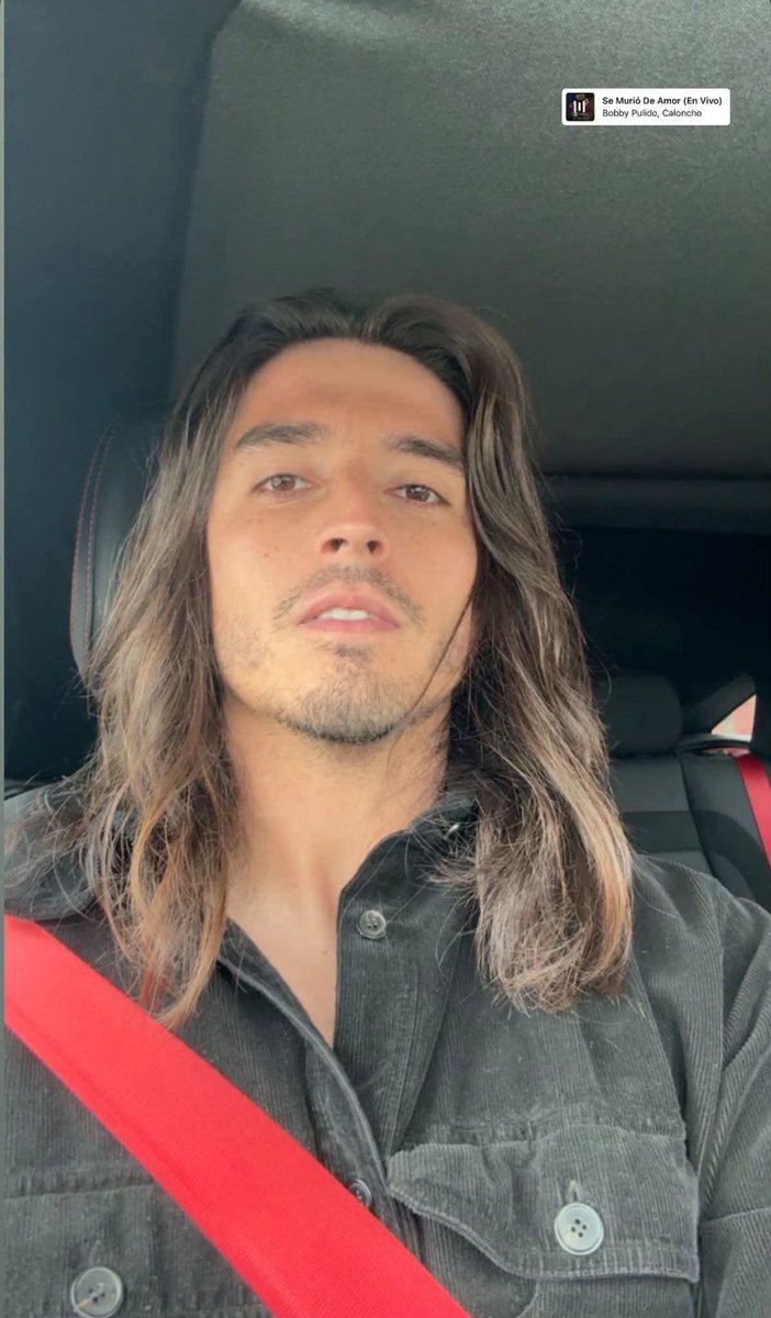 DannyHalley99's tweet photo. Más victorias del Santos para más selfies de Acevedo hermoso papi precioso. 💚 https://t.co/ytQXDL6wId