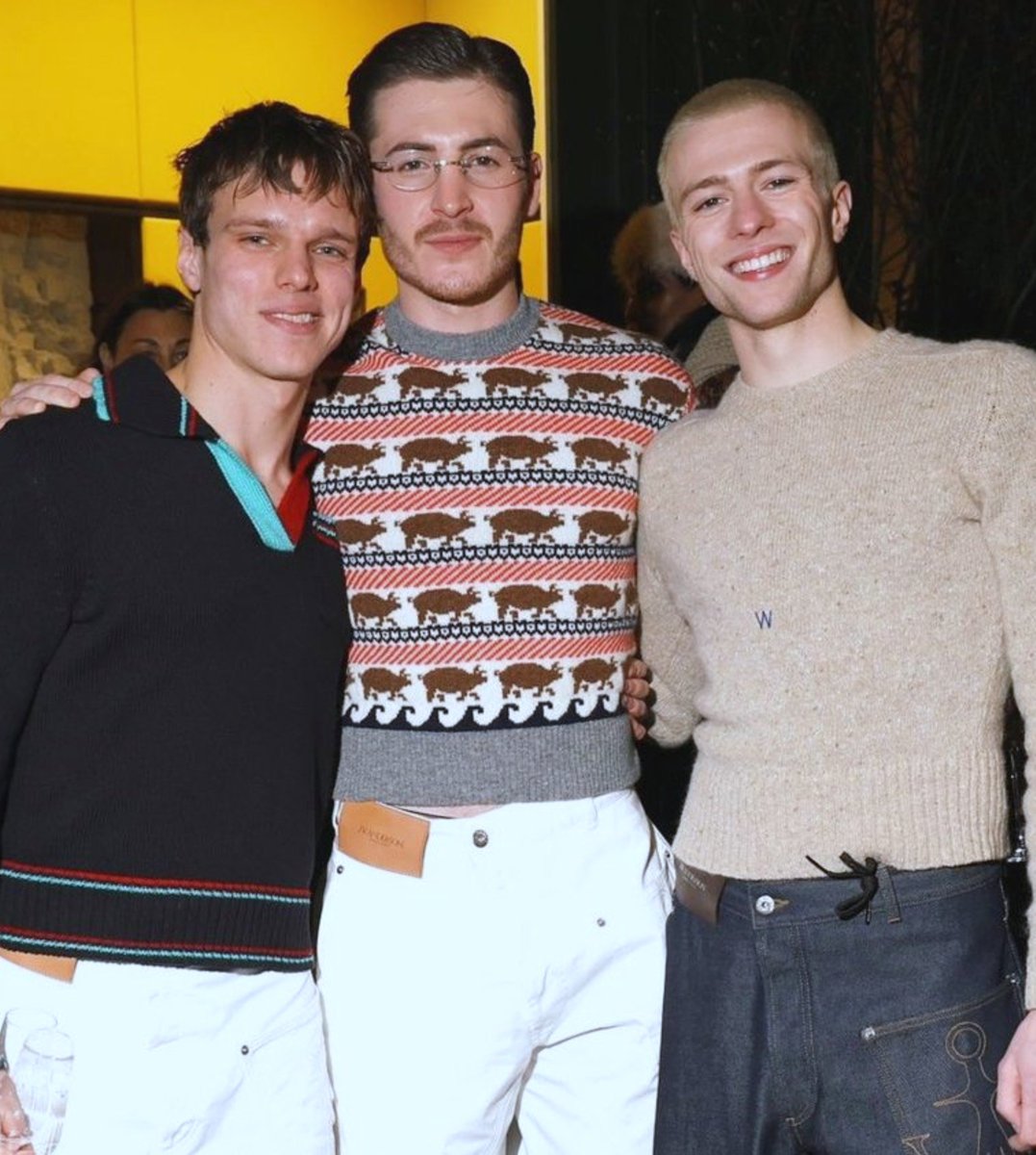CINEMA505's tweet photo. ESSE ENCONTRO (Finn Bennett, Kieron Moore e Ruaridh Mollica). https://t.co/HZ5Ma6IAlK
