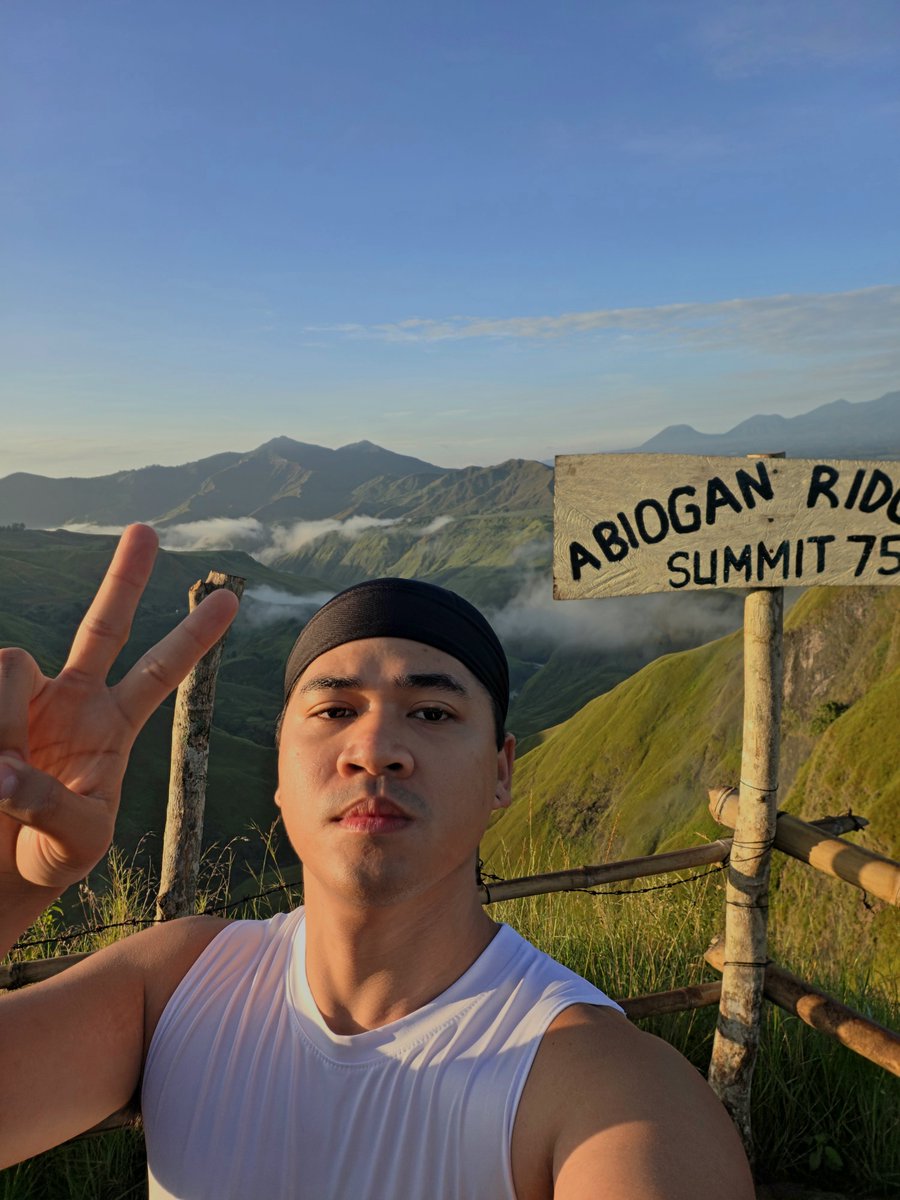 slpsmedyyy's tweet photo. Abiogan Ridges x Communal Ranch https://t.co/e51s4lpkh6