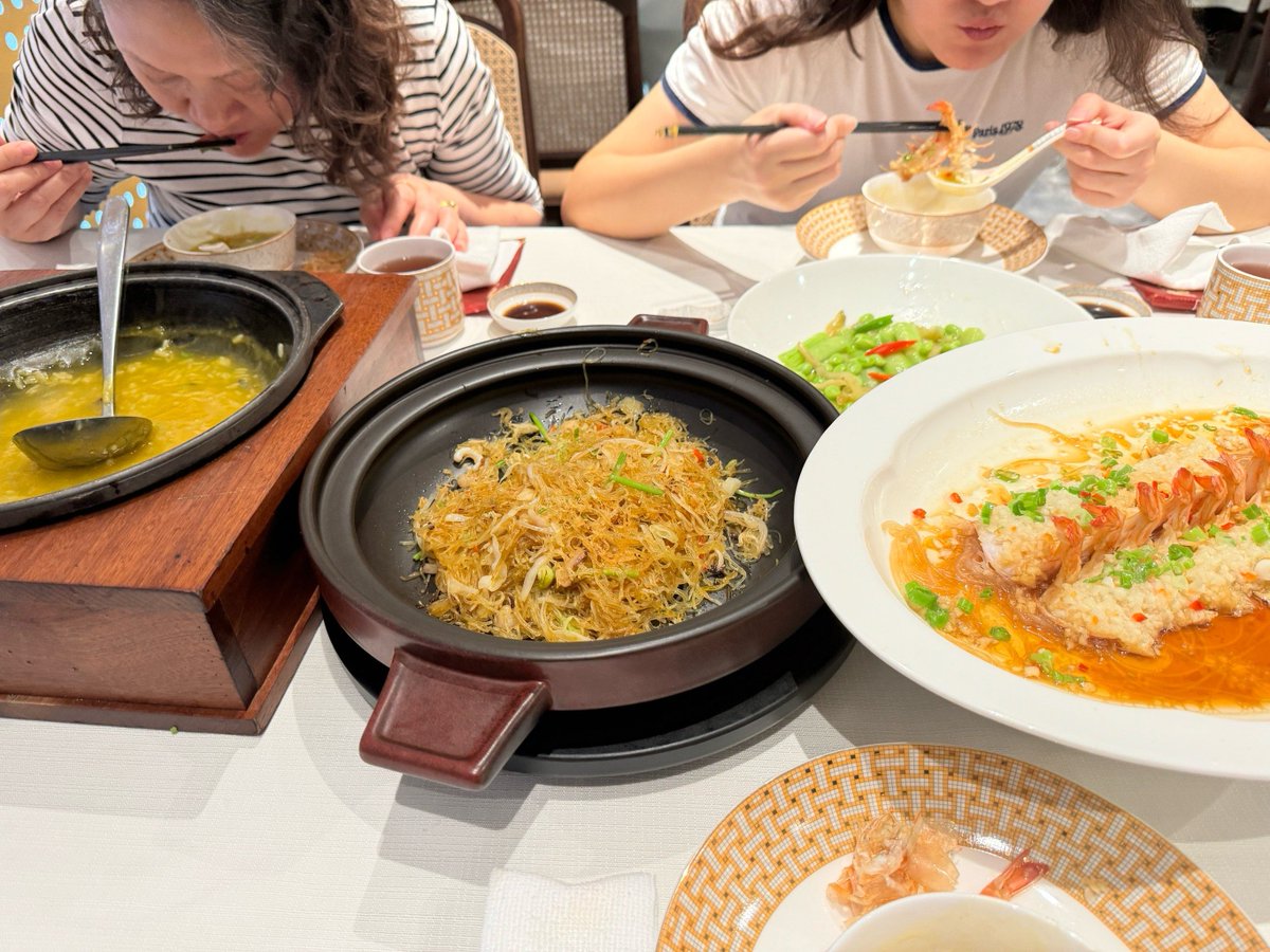 leinnyrason's tweet photo. Lin Jiao cooks just for Chen, so warm! https://t.co/ywTJrNb3B4