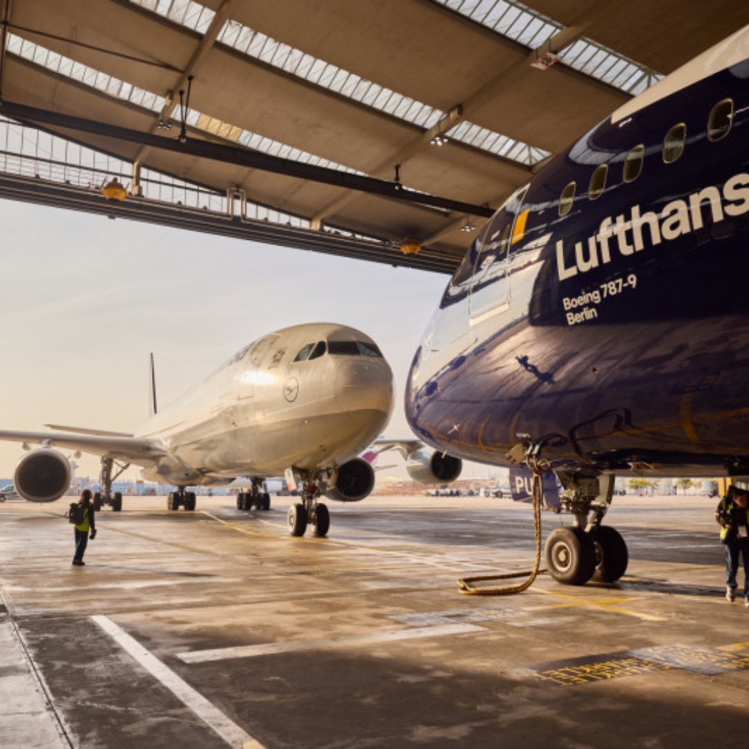 Transponder1200's tweet photo. #Lufthansa 🇩🇪 retiró el #Airbus #A340-600 tras 23 años. El último vuelo, #LH419, llegó de Washington-Dulles a Frankfurt el 19 de oct. El último vuelo fue operado por el D-AIHW, entregado nuevo a Lufthansa en diciembre de 2008. Los #A350 y #B787 toman su lugar. #Aviation #Avgeek https://t.co/ETxyu8xh1y