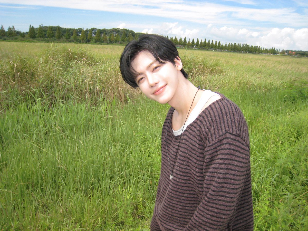 jampinelee's tweet photo. โห ชั้นรักแจมินจัง เค้ามาลงรูปหล่อ ๆๆ ให้ดูเป็นเซ็ตเลยอะ ㅠㅠㅠㅠㅠㅠㅠ https://t.co/O5LJmOMB4C