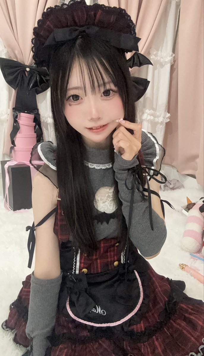 ri25_8x's tweet photo. 先取りハロウィンしてきた🕸

 #自撮り界隈  #コンカフェ https://t.co/2s2xRhMr9t