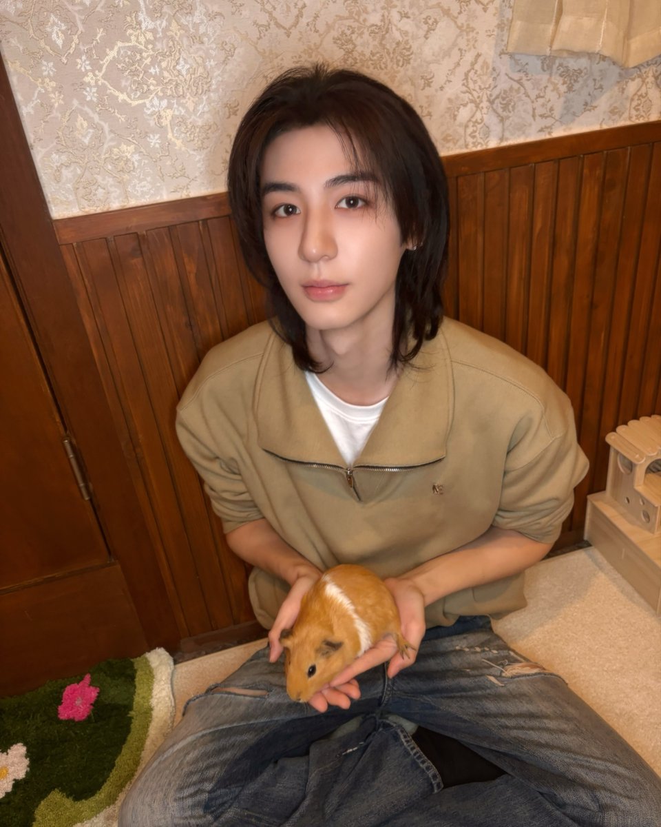 BND_JELLYBEAR's tweet photo. 261020 인스타그램 #이한 https://t.co/J6WXn0ThEU
