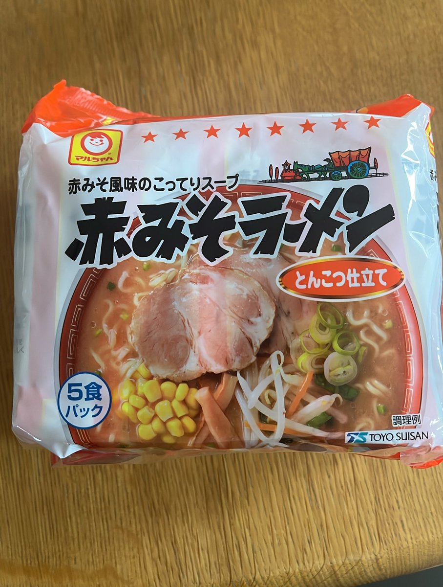 tyaha_nta's tweet photo. サッポロ一番の赤みそとんこつ味の袋麺売ってて珍しくて買ったの！食べるの楽しみぃ https://t.co/LezjG0318B