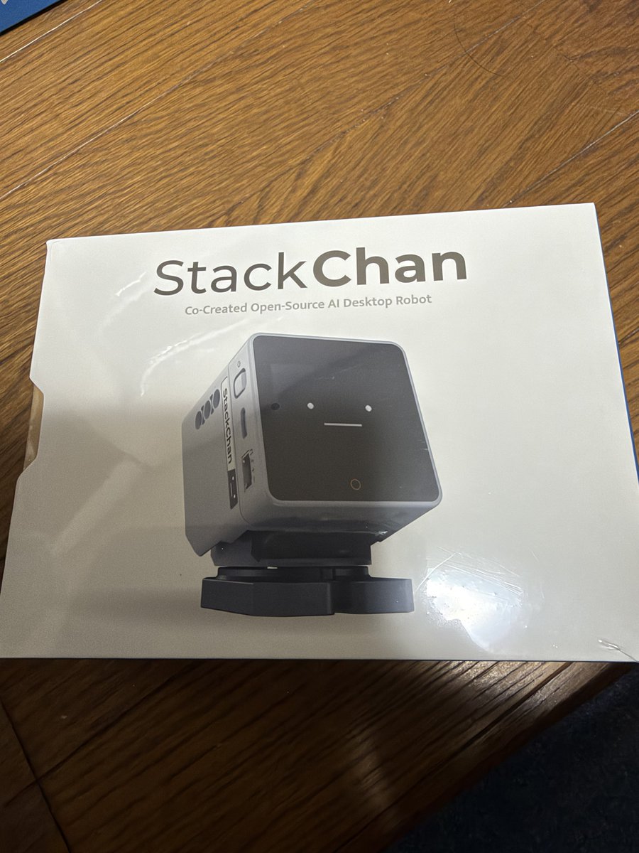 EdensLord's tweet photo. うおおおお我が家にAIロボットがやって来た！！！
#StackChan https://t.co/dttNLQPUt3