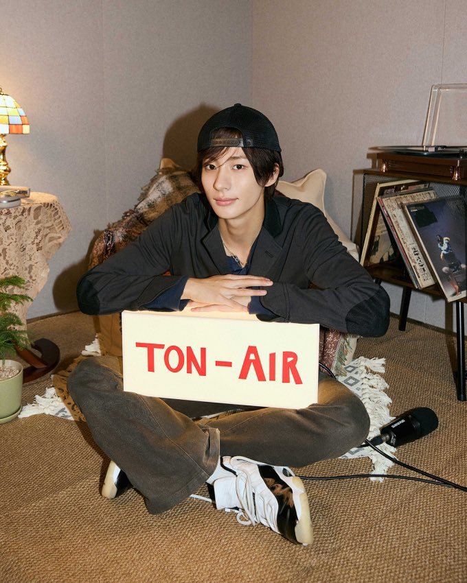 Binbindebin's tweet photo. 큰거온다 큰거!!
#TON_AIR_EP1
10월 20일 정오!!
#집쭝_톤에어시간
스포티파이에서 만나용🦕 https://t.co/YmisxtPwb0