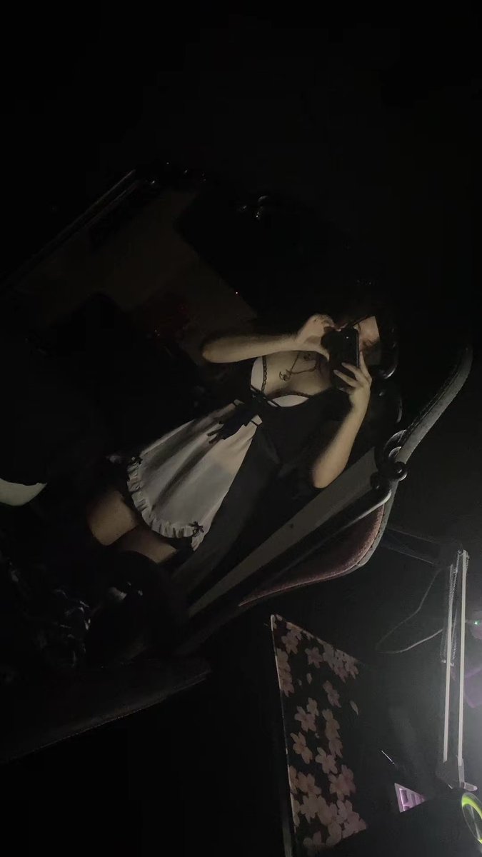 infatuwated's tweet photo. meeow #egirl #loser https://t.co/L9ChfVK8Ws
