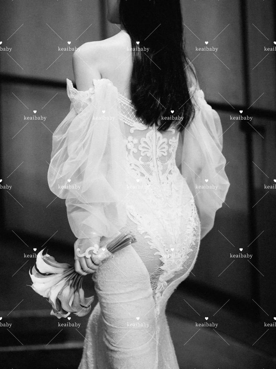 Keaibabyy's tweet photo. 这婚纱照有什么问题吗？莫名其妙，居然能在厕所里听到去过家里的同事在讨论老婆的穿着…… https://t.co/XgJLFxMJ34