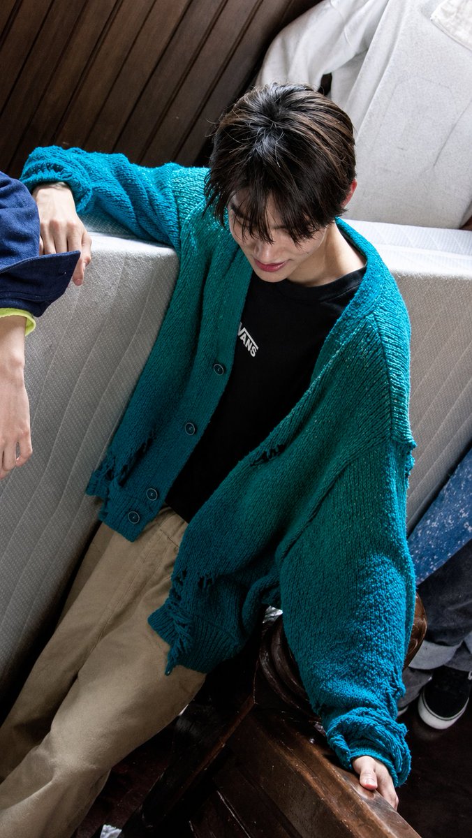 tanxencs's tweet photo. #SEONGHYEON for Vans https://t.co/73xytsivFD