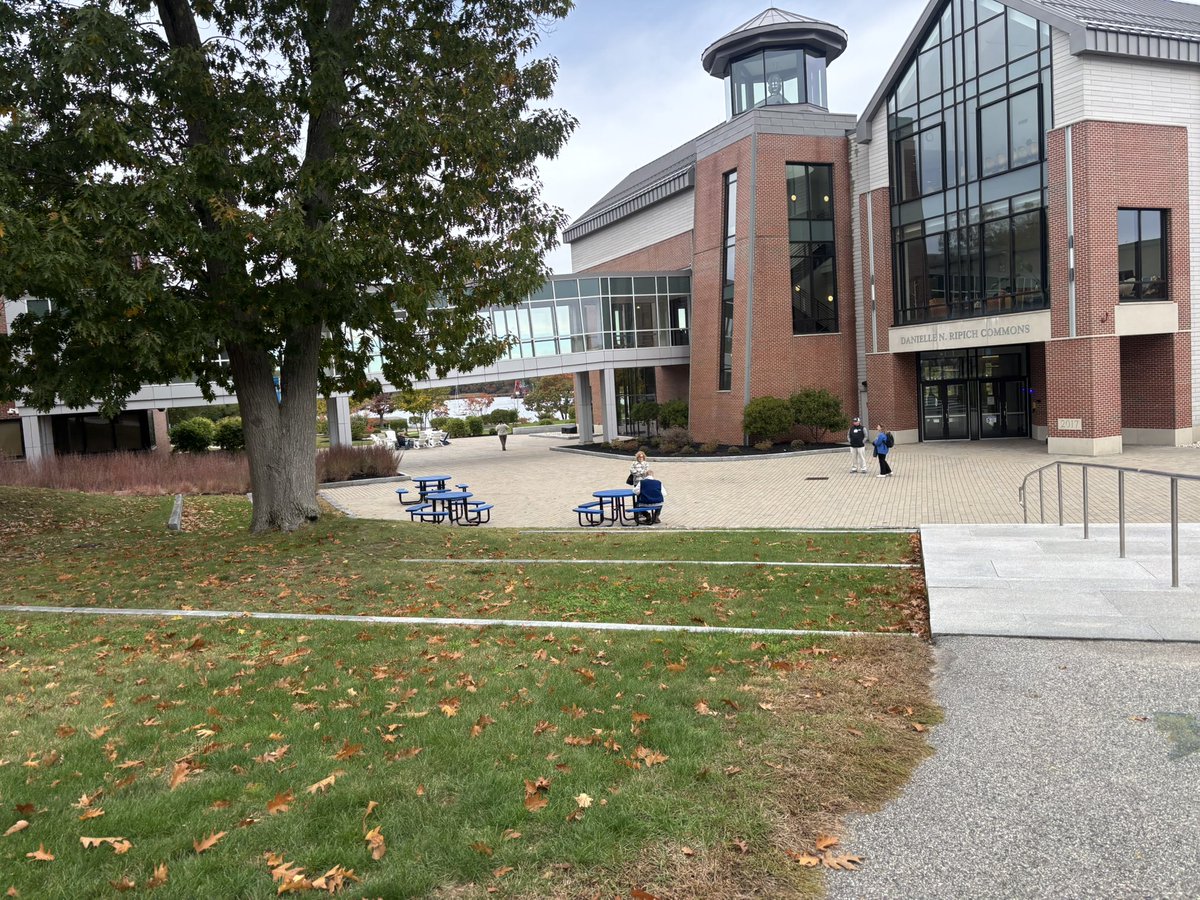 CatherineCorbs's tweet photo. Great game day visit at UNE Football! https://t.co/8DscpLFdGg