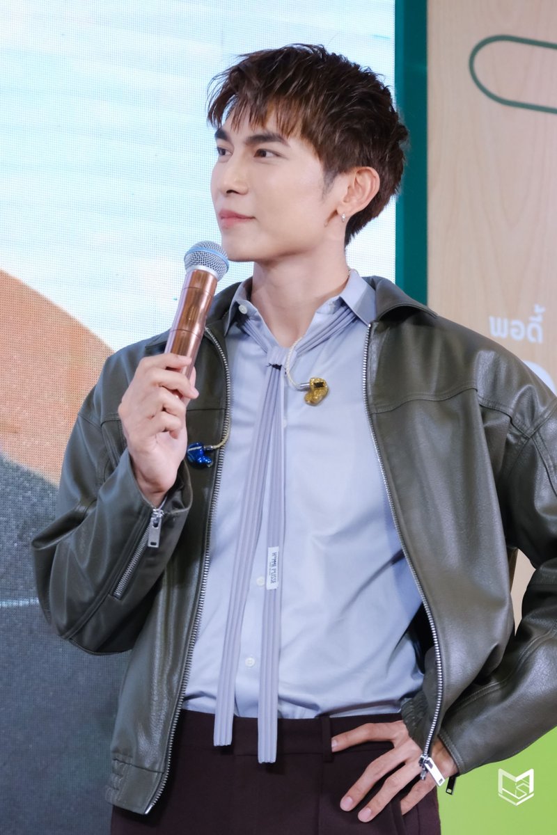 MewsuppasitTH's tweet photo. ฝนตก ดูแลสุขภาพด้วยน้าาา❤️❤️

MEW CHOOSE PAWDY PETS

@MSuppasit
#PawdyPetsLongevityxMew
#MewSuppasit https://t.co/qtgXMtGf5x