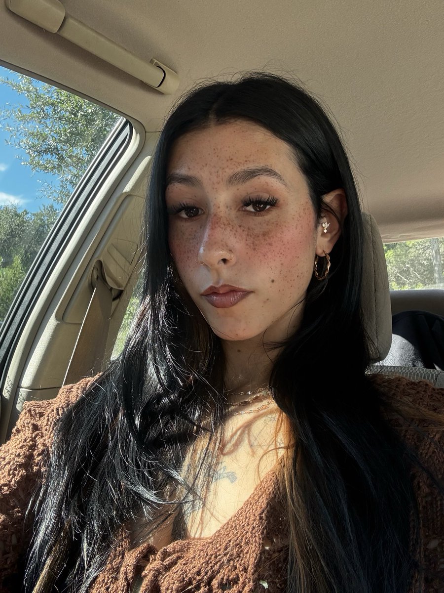mightbeaz_'s tweet photo. Dyed my hair 😝😝 https://t.co/sqGVVP8ko0