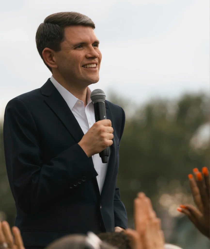 DemocraticWins's tweet photo. BREAKING: The Dallas Morning News just announced they are endorsing James Talarico over Ken Paxton. The Dallas Morning News had previously endorsed Senator John Cornyn in every race he ever ran. This is amazing. https://t.co/UczIz4D4YB