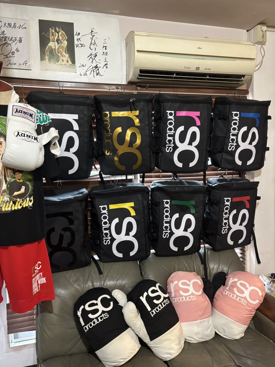 rscproducts_o's tweet photo. 10月20日(火)
rscproducts大阪店
12:00〜16:00
open
ボクシングやトレーニングはもちろん、通勤・通学・旅行など、幅広いシーンで大活躍のBOX BAG✨
残りわずかのカラーもありますが
今なら全色揃っています!
https://t.co/e9g4bQSSa3
#rscproducts https://t.co/DMUSc7rjCV