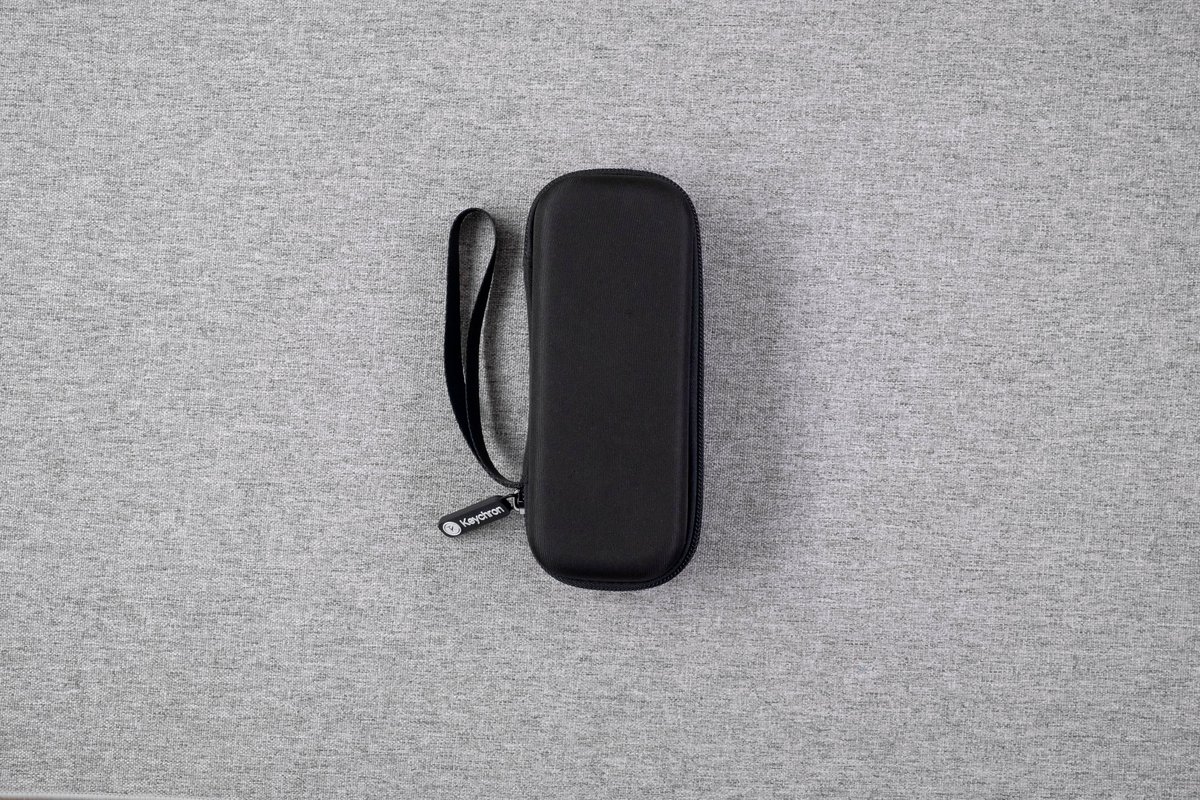 gizmodojapan's tweet photo. 「Keychron Nape Pro SE」解禁！
・スケルトン3色
・48gの重くなったボール（ボールのみの販売あり）
・ラッチなしホイール（スピーカーによるコリコリ音あり）
・税込10,753円〜（超早割価格・送料別）
・Nape Pro専用ポーチも登場
・10月22日（木）19時から先行販売スタート↓↓ https://t.co/R0pVaMTgYz