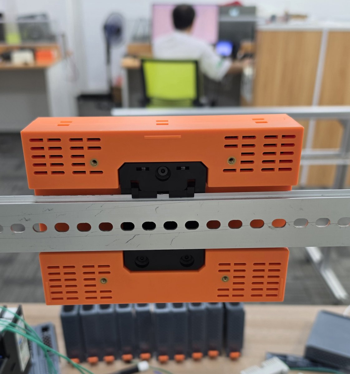 Open_Embed's tweet photo. New EdgeLogix 1000 series PLC with 4.3 inch LCD,  versatile IO and DIN-RAIL mounted. 
#Industry40   #IndustrialIOT #INDUSTRY #AUTOMATION #PLC #EdgeComputing https://t.co/BErqdMRrHr
