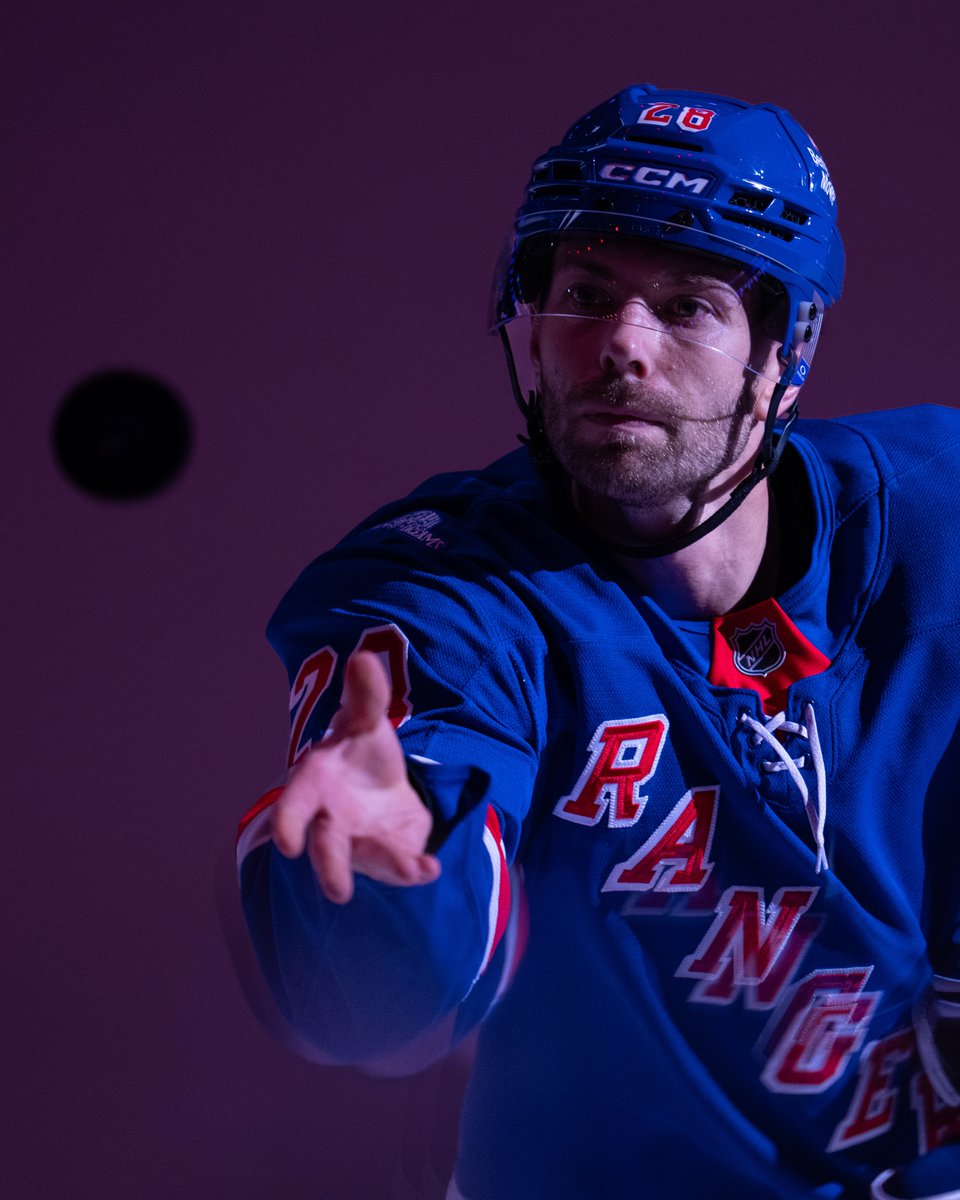 NYRangers's tweet photo. 🌟🌟🌟 Garand
🌟🌟 Durzi
🌟 Bjorkstrand https://t.co/Vz8rUz4yii