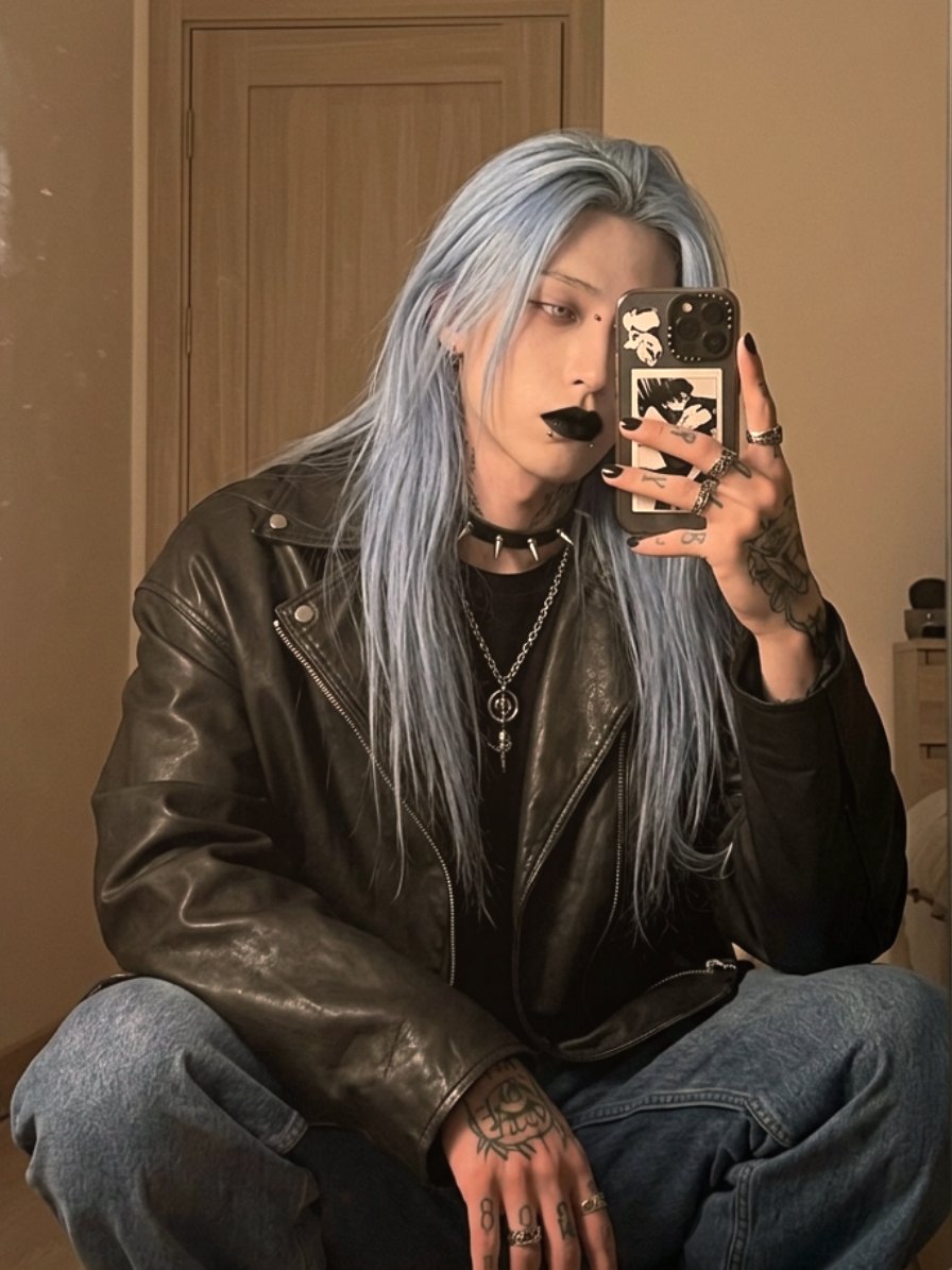 miyakkstar's tweet photo. Nem postei foto do look que usei pra sair com a guria, Shēng disse que parecia que eu estava de coleira.. https://t.co/psCe0eHXXI
