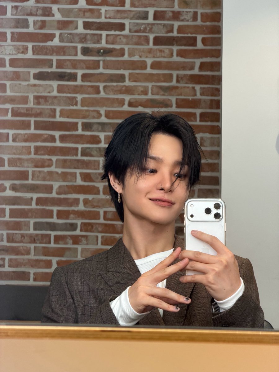 starvlinghttoo's tweet photo. pagi pagi di kasih liat yang seger seger 😋

#TREASURE #2026MAMAVOTE https://t.co/spsl6K7smr