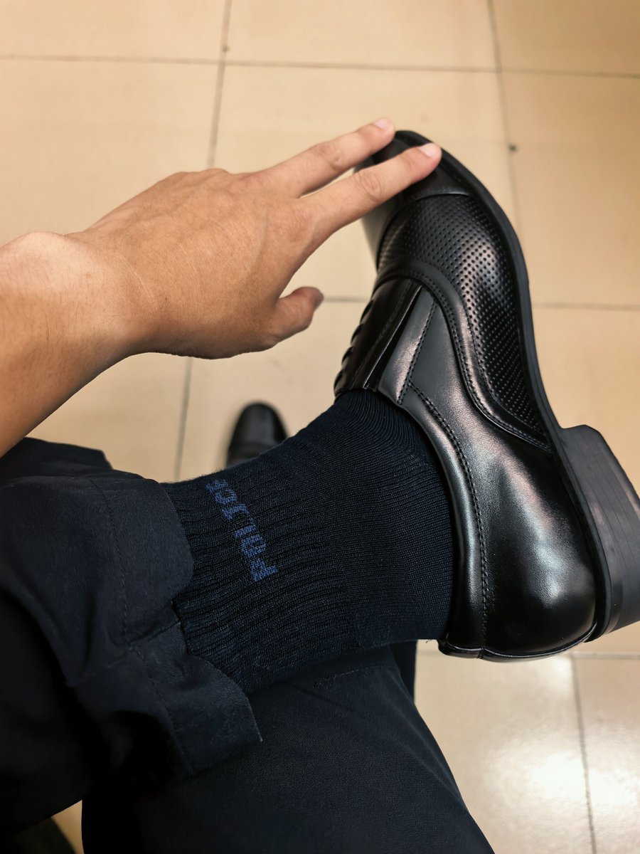 c52616's tweet photo. 深特👮主S，寻🍔主仆契约（军警消优先） https://t.co/eSCPnH1OZc