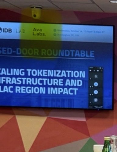 Francis73leal's tweet photo. Always interesting who is attending the Closed Door Roundtables. Most Projects are Hyped By Content creators but those same Projects are Locked out. Research Crypto Bros and STOP falling for Clickbait. #avalanche #accenture #dlapiper #dtcc #hbar #hedera https://t.co/QGj0evexxM