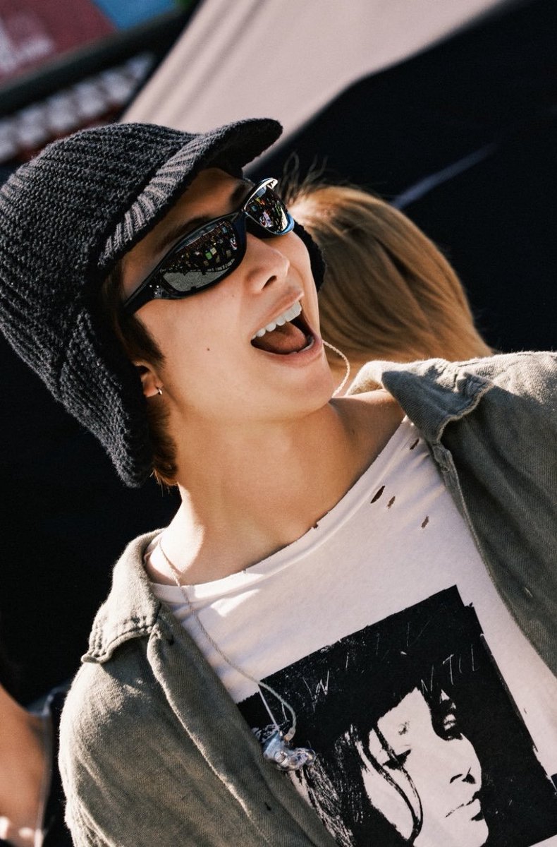 narmjoon_'s tweet photo. Smile. https://t.co/VlQc5ebOE7