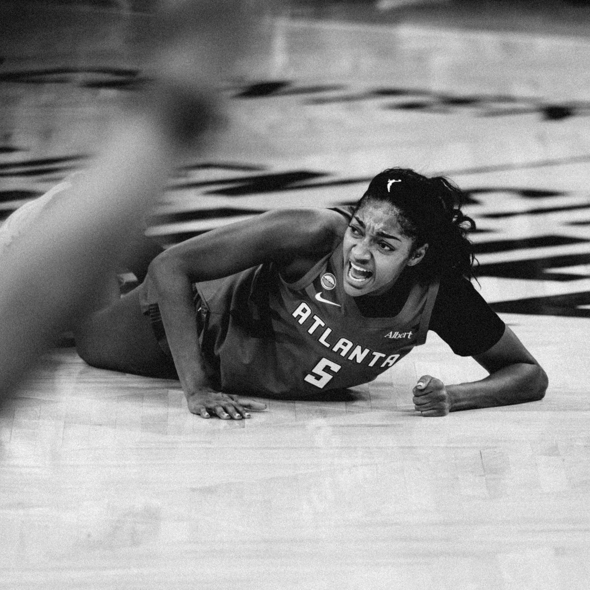 WNBA tweet picture